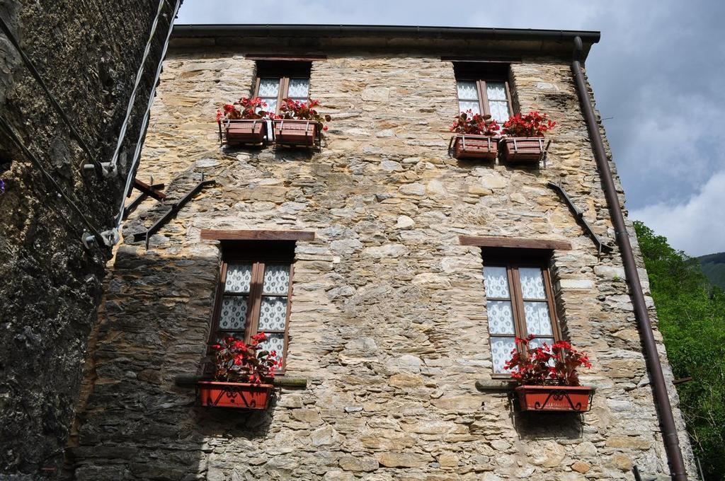 Borgo Isola Santa Guest House Exterior photo