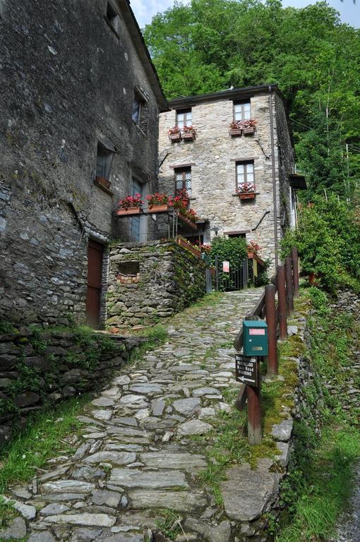 Borgo Isola Santa Guest House Exterior photo